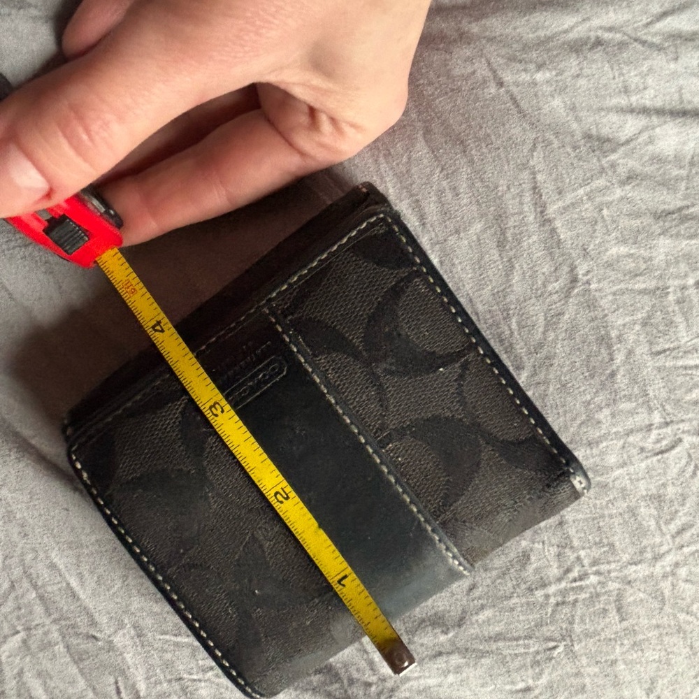 Coach Black Wallet-Classic - Picture 3 of 7